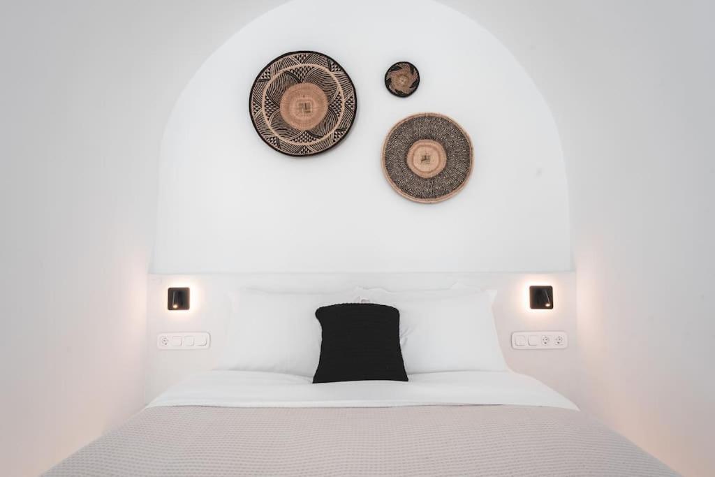 Akri Santorini With Heated Jacuzzi Villa Emporio  Exterior photo